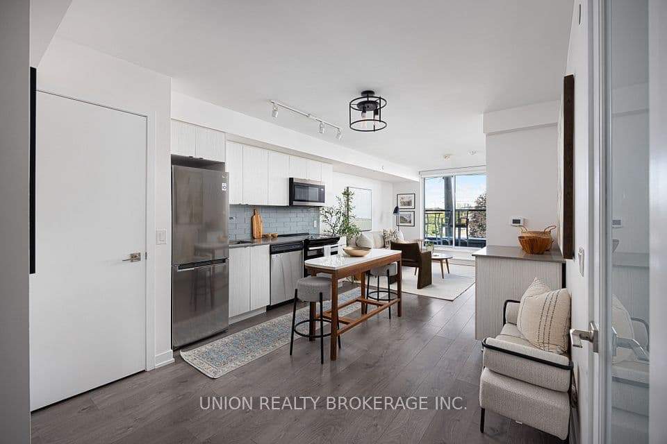 1401 O'Connor Drive 217, Toronto, ON M4B 2V5 – photo 3