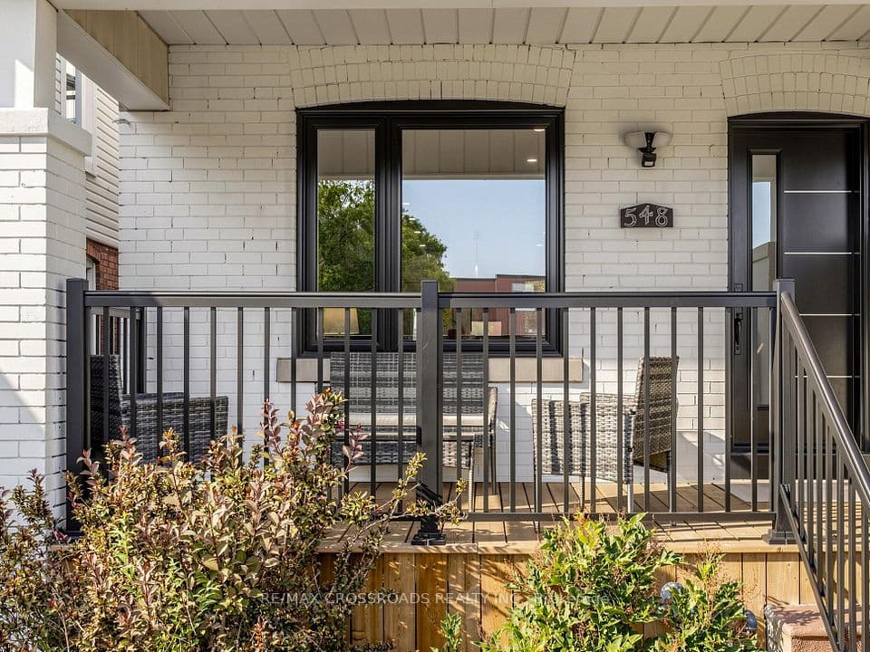 548 Glebeholme Boulevard, Toronto, ON M4C 1V4 – photo 2