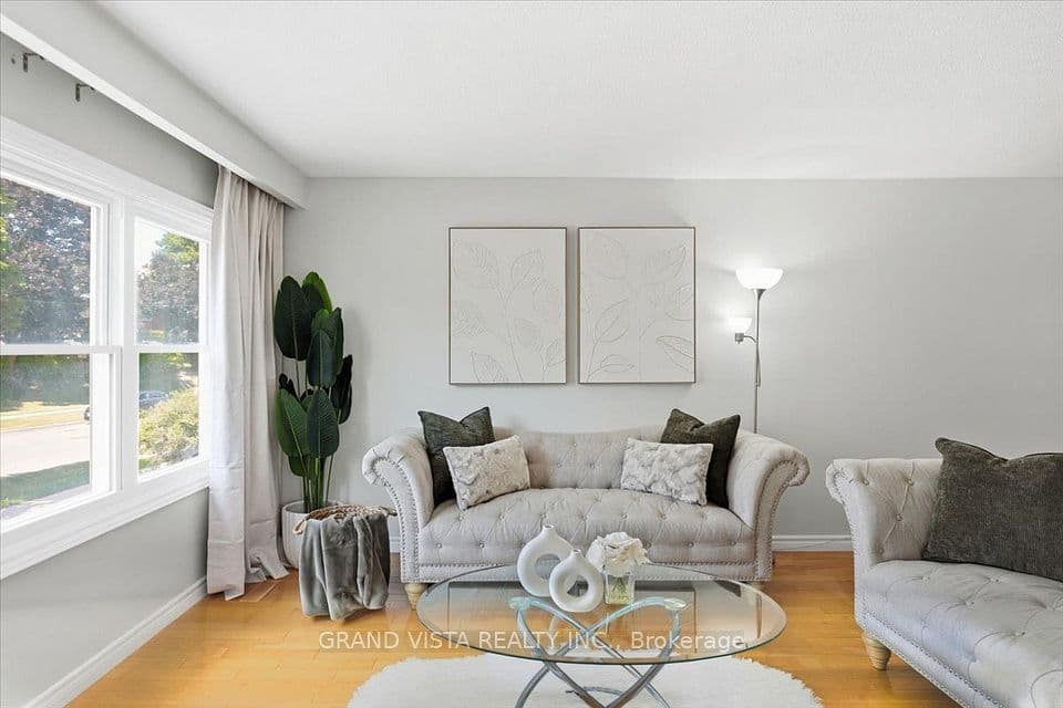 269 Timberbank Boulevard, Toronto, ON M1W 2G9 – photo 3