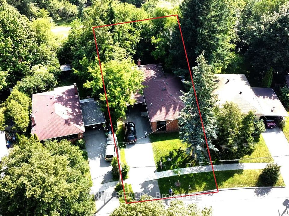 8 Applefield Drive, Toronto, ON M1P 3X9 – photo 3