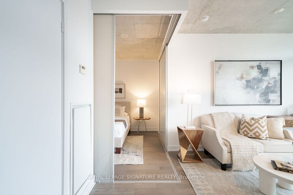 1190 Dundas Street E 406, Toronto, ON M4M 0C5 – photo 2