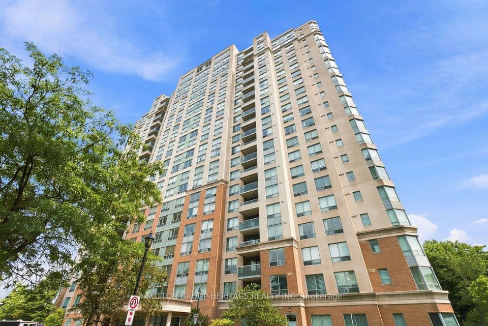125 Omni Drive 233, Toronto, ON M1P 5A9 – main photo
