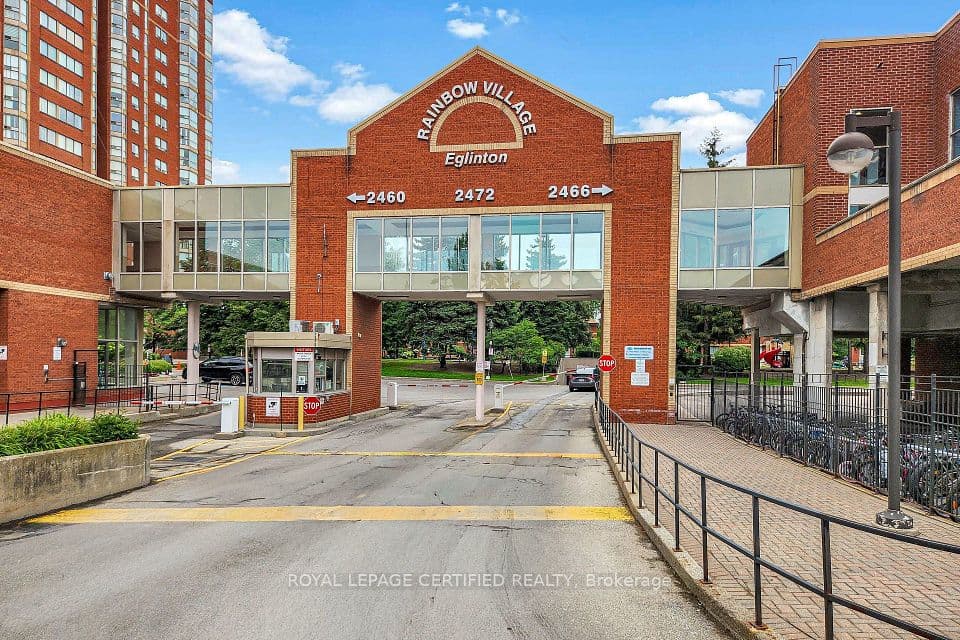 2460 Eglinton Avenue E 201, Toronto, ON M1K 5J7 – photo 2