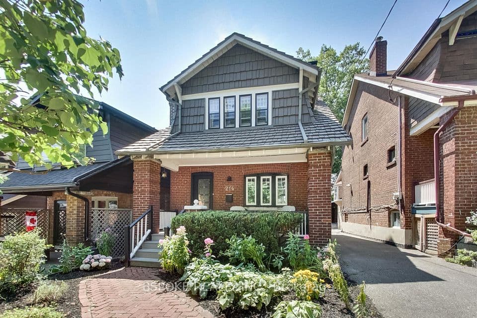 214 Gainsborough Road, Toronto, ON M4L 3C6 – photo 2