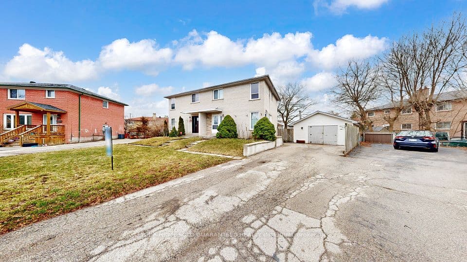 28 Athenia Court, Toronto, ON M1E 2C1 – main photo