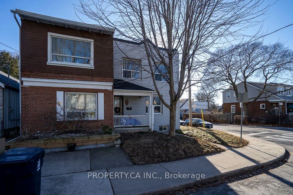 133 Drayton Avenue, Toronto, ON M4C 3L8 – photo 2