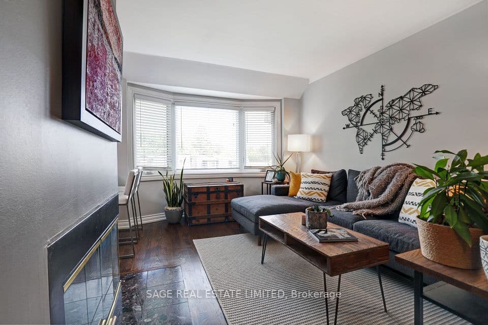 60 Kippendavie Avenue 301, Toronto, ON M4L 3R5 – photo 3