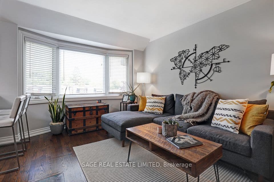 60 Kippendavie Avenue 301, Toronto, ON M4L 3R5 – photo 2