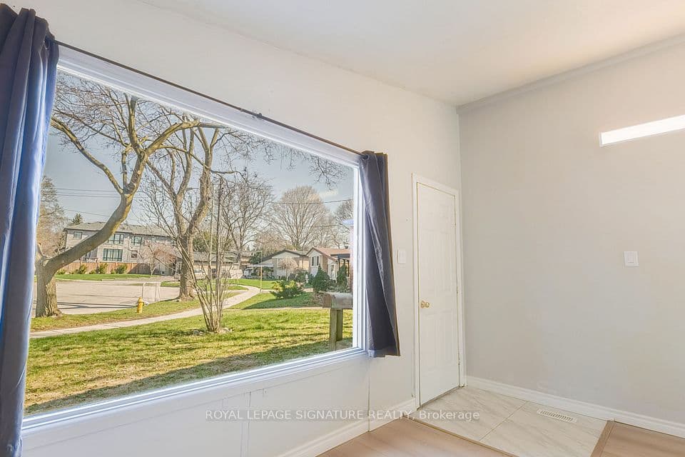 14 Benadair Court, Toronto, ON M1H 1K5 – photo 2