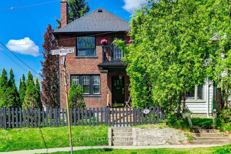 18 Edgewood Avenue, Toronto, ON M4L 3E6 – main photo