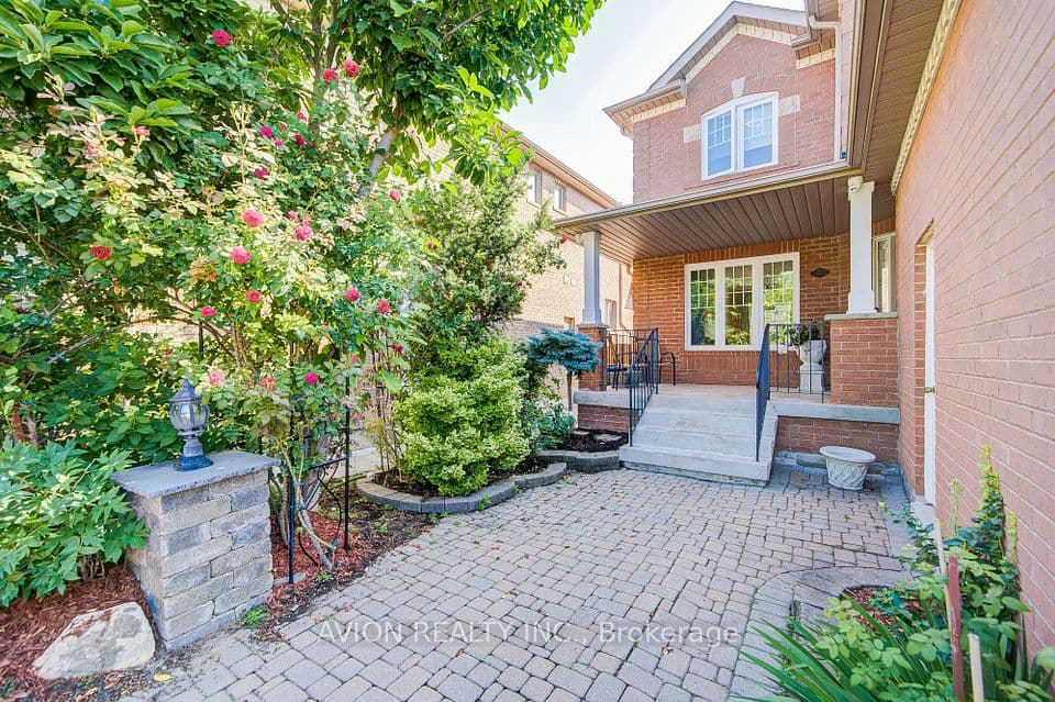 83 Stonebridge Boulevard, Toronto, ON M1W 4A8 – photo 3