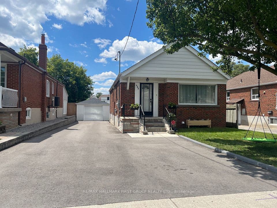 482 Warden Avenue, Toronto, ON M1L 3Z1 – main photo