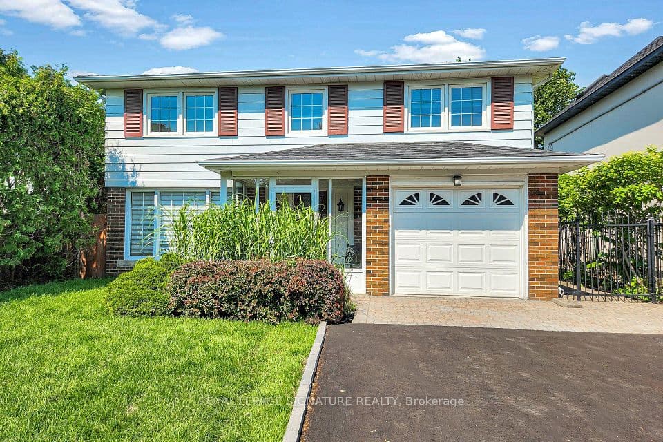 67 Cathedral Bluffs Drive, Toronto, ON M1M 2T6 – main photo