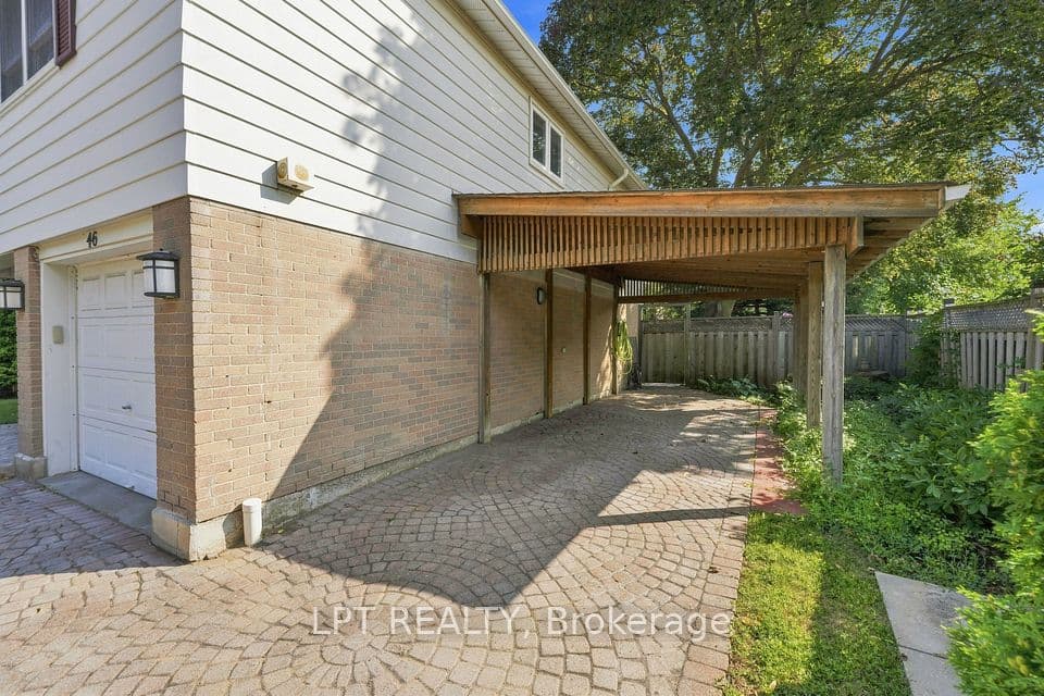 46 Tweedrock Crescent, Toronto, ON M1E 4L5 – photo 3