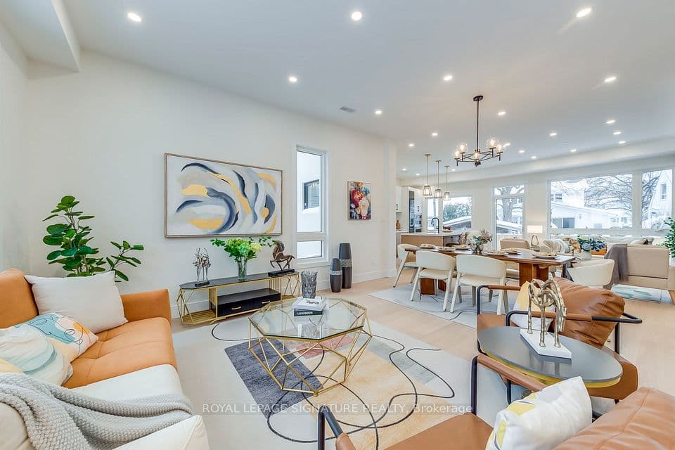 24 Merritt Road, Toronto, ON M4B 3K5 – photo 2