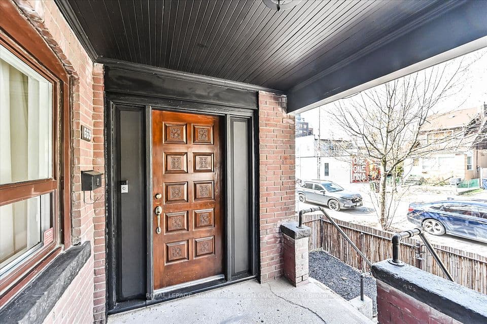 669 Greenwood Avenue, Toronto, ON M4J 4B3 – photo 2