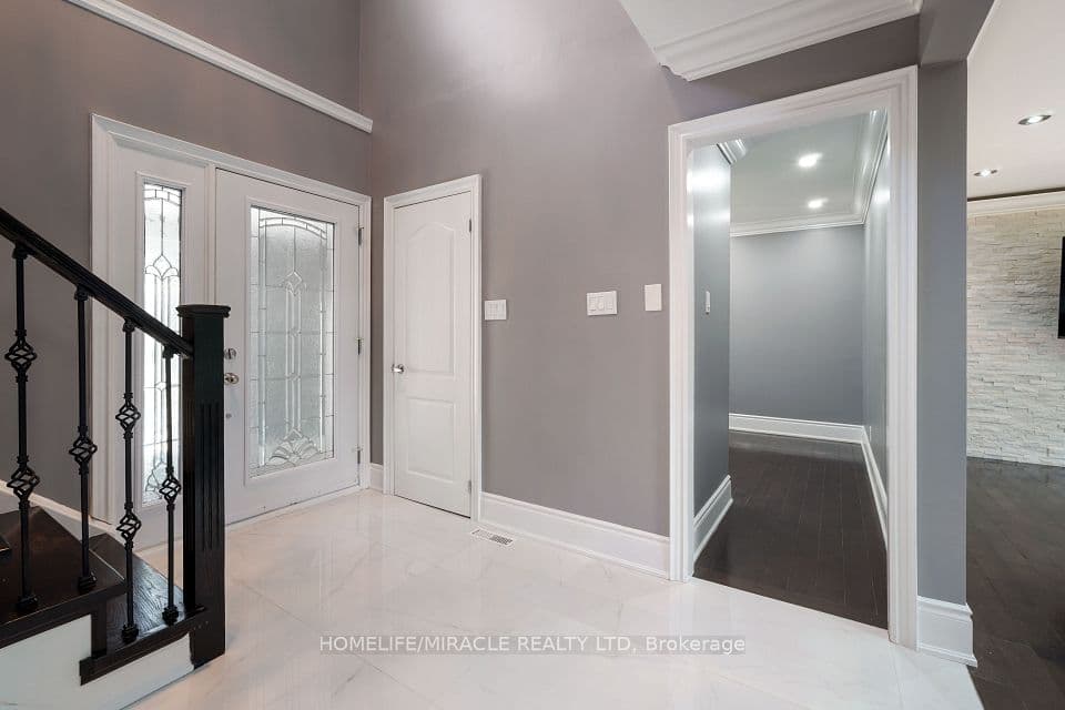 70 Cockburn Drive, Toronto, ON M1C 2T2 – photo 2