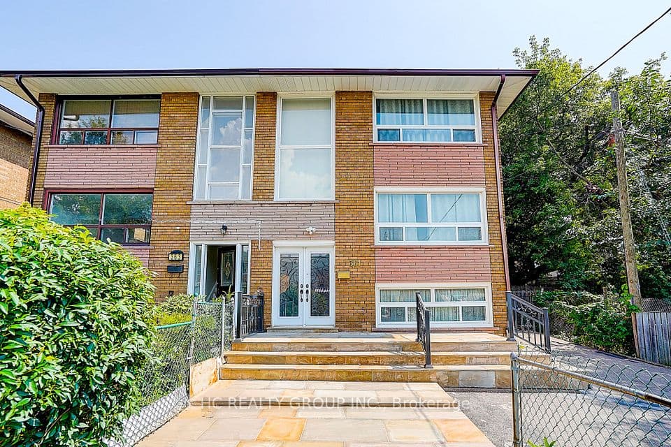 361 Highfield Road, Toronto, ON M4L 2V7 – main photo