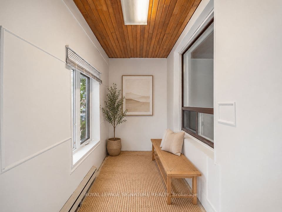 570 Jones Avenue, Toronto, ON M4J 3H1 – photo 3