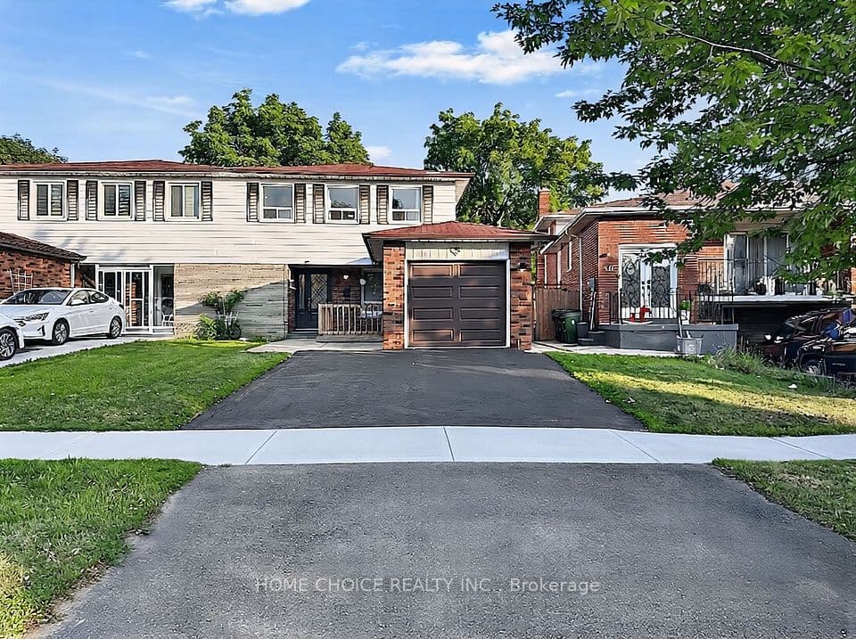 38 Robbinstone Drive, Toronto, ON M1B 2E6 – main photo