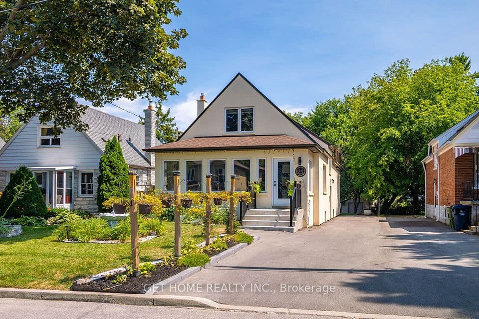 11 Twin Pauls Crescent, Toronto, ON M1R 3Z6 – main photo