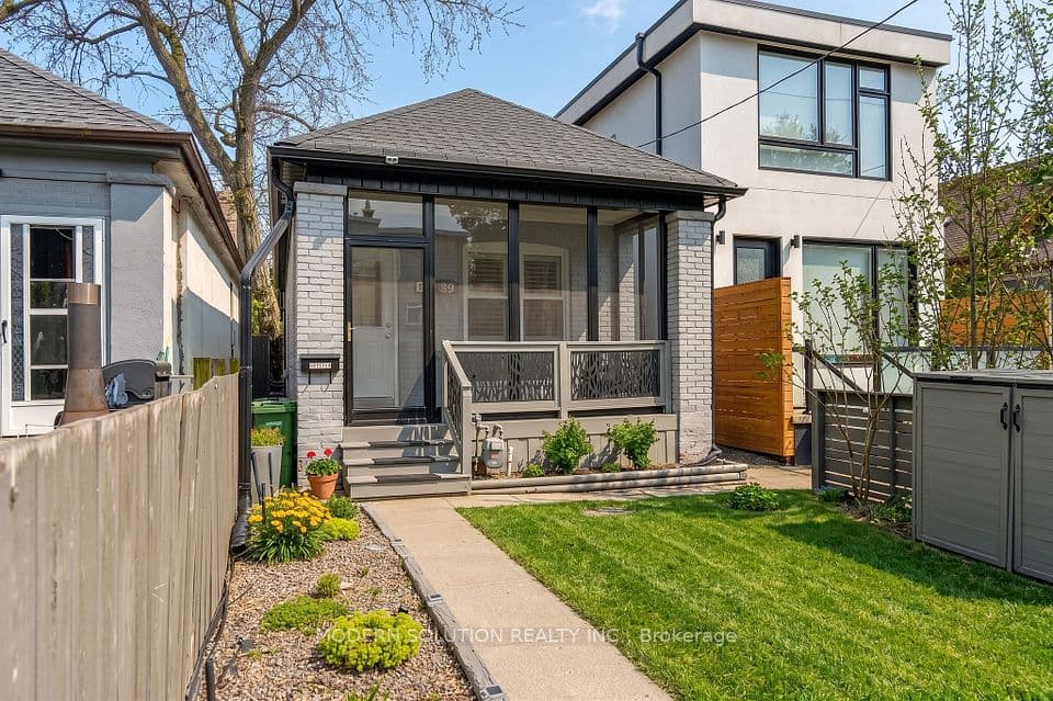 741 Milverton Boulevard, Toronto, ON M4C 1Y3 – photo 2