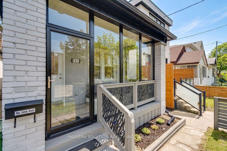 741 Milverton Boulevard, Toronto, ON M4C 1Y3 – photo 3