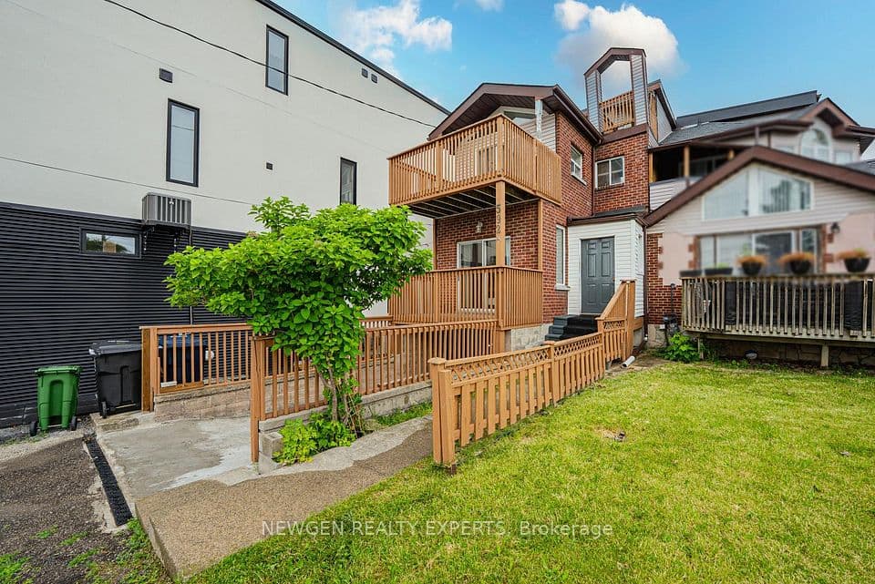 592A Danforth Road, Toronto, ON M1K 1E6 – photo 2