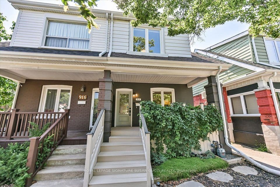 918 Greenwood Avenue, Toronto, ON M4J 4C1 – photo 3