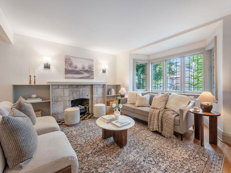 37 Chilton Road, Toronto, ON M4J 3C7 – main photo