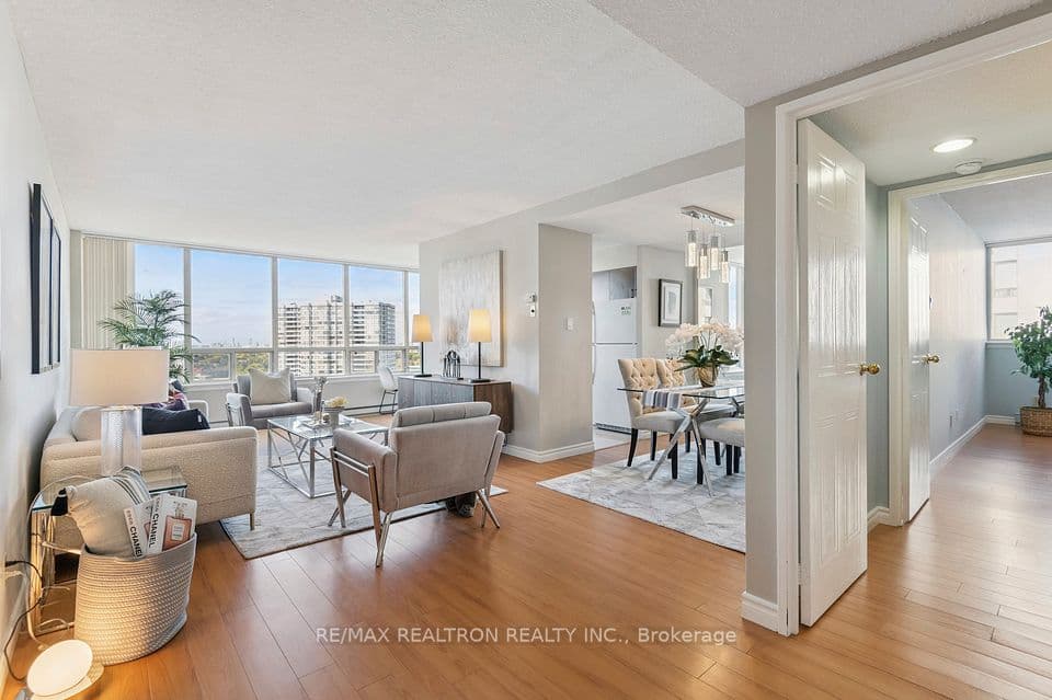 150 Alton Towers Circle 1503, Toronto, ON M1V 4X7 – photo 2