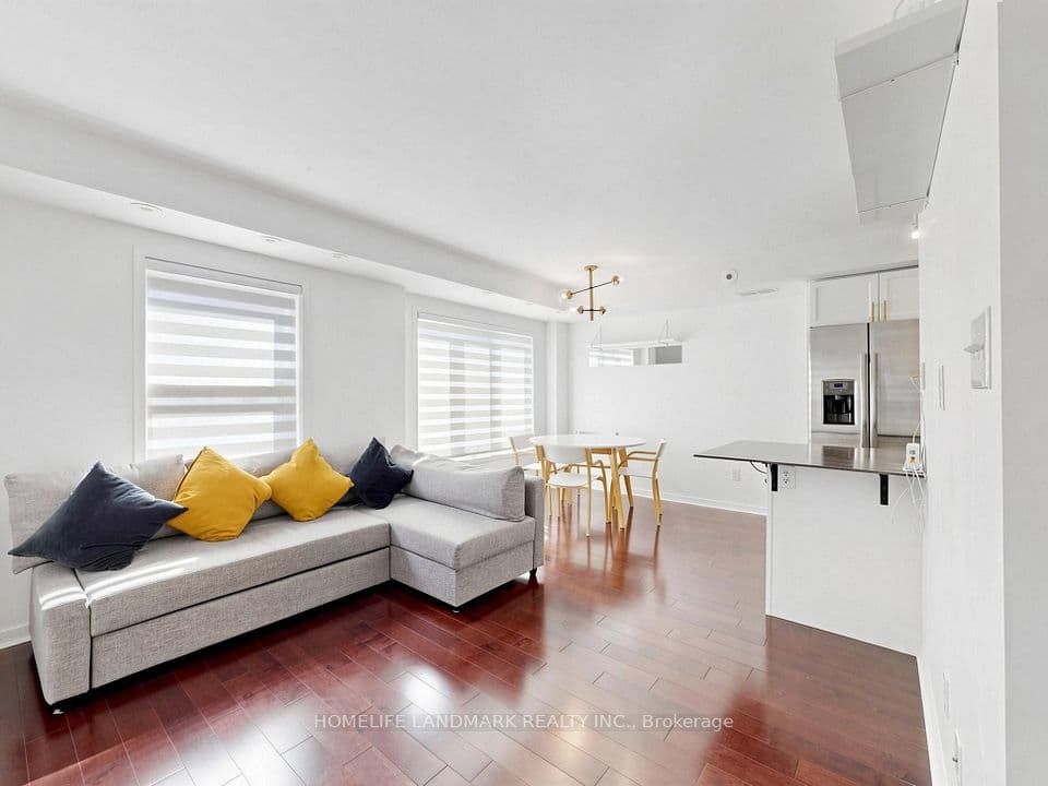 29 Frances Loring Lane 4, Toronto, ON M4M 3E8 – photo 2
