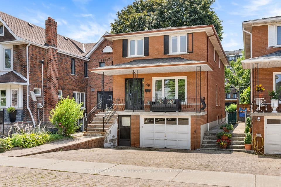 49 Woodville Avenue, Toronto, ON M4K 2J5 – photo 2