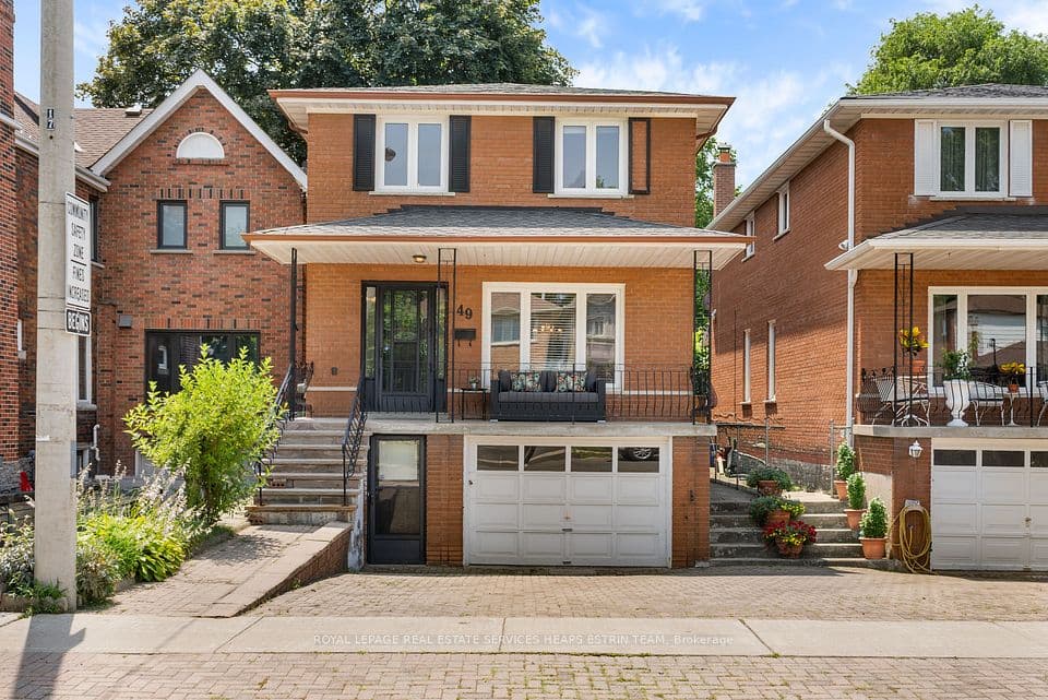 49 Woodville Avenue, Toronto, ON M4K 2J5 – main photo