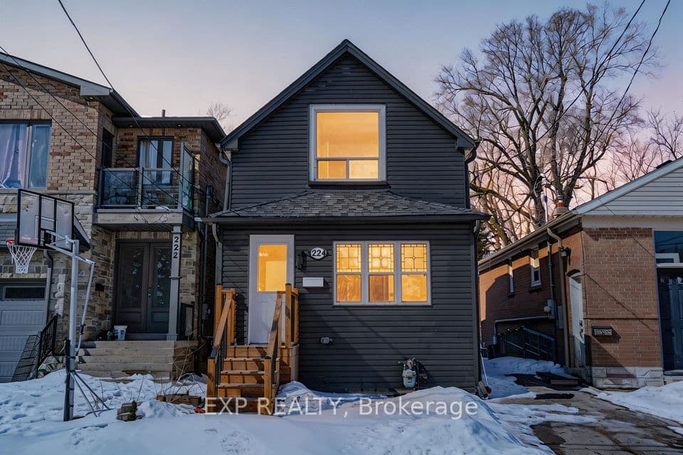 224 Aylesworth Avenue, Toronto, ON M1N 2J6 – main photo