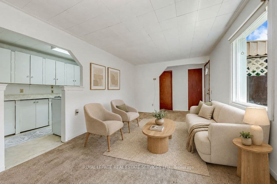 10 Thatcher Avenue, Toronto, ON M1M 2M2 – photo 3