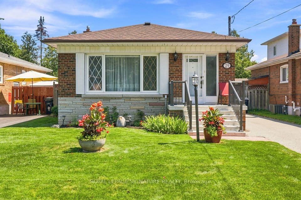 29 Chandler Drive, Toronto, ON M1G 1Z1 – main photo
