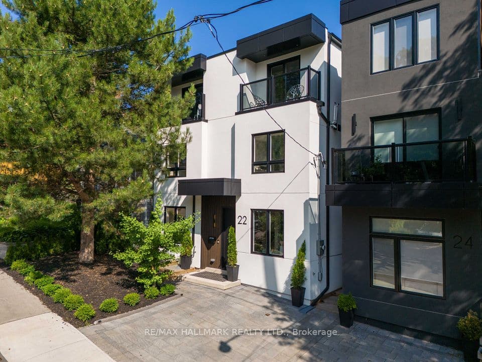 22 Harriet Street, Toronto, ON M4L 2E9 – main photo