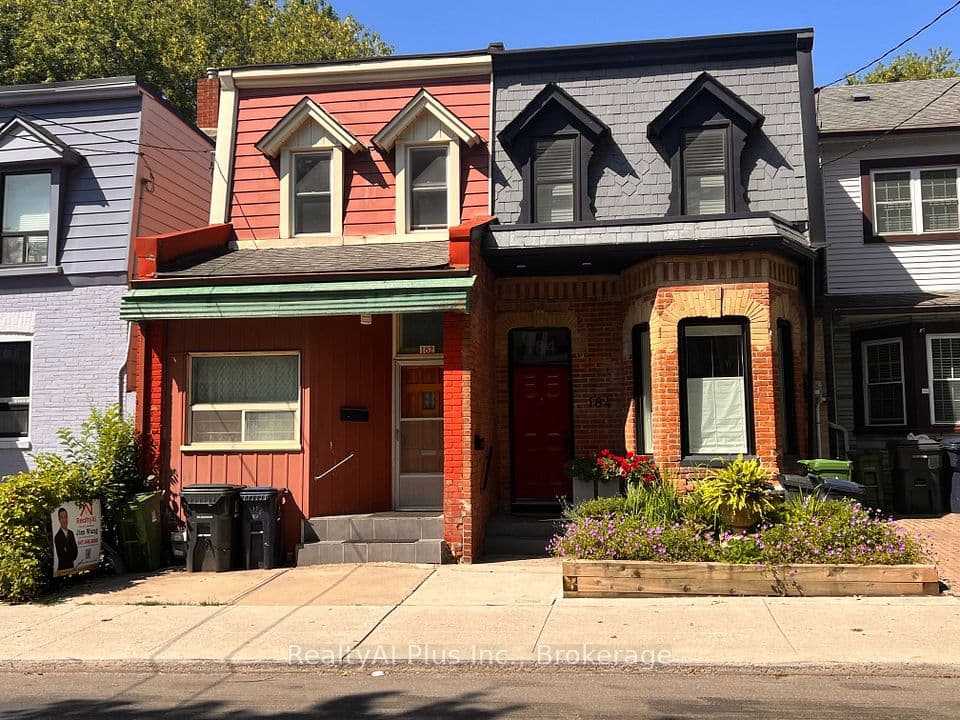 182 Boulton Avenue, Toronto, ON M4M 2J9 – main photo