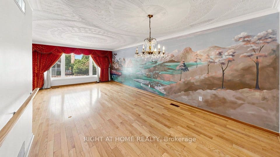 20 Torrens Avenue, Toronto, ON M4K 2H8 – photo 2
