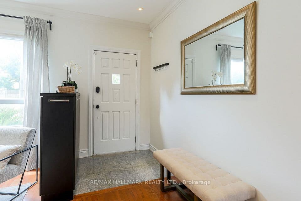 38 Boultbee Avenue, Toronto, ON M4J 1A8 – photo 2