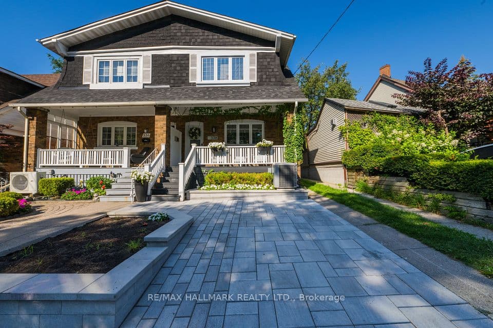 338 Kenilworth Avenue, Toronto, ON M4L 3S8 – main photo