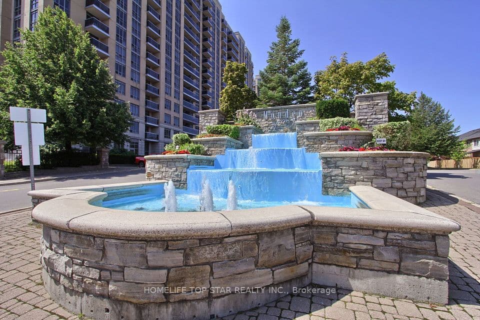 18 Mondeo Drive 1323, Toronto, ON M1P 5C8 – photo 3
