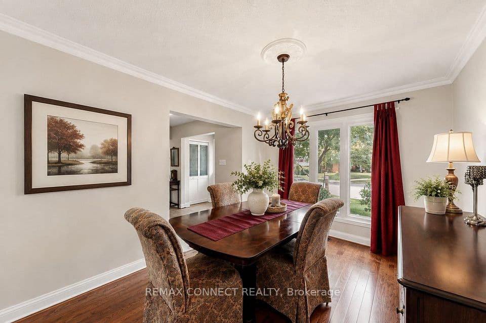 15 Satchell Boulevard, Toronto, ON M1C 3B3 – photo 3