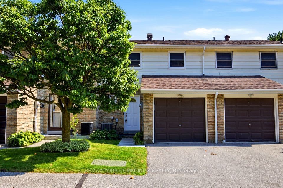 80 Dundalk Drive, Toronto, ON L6S 3J5 – main photo