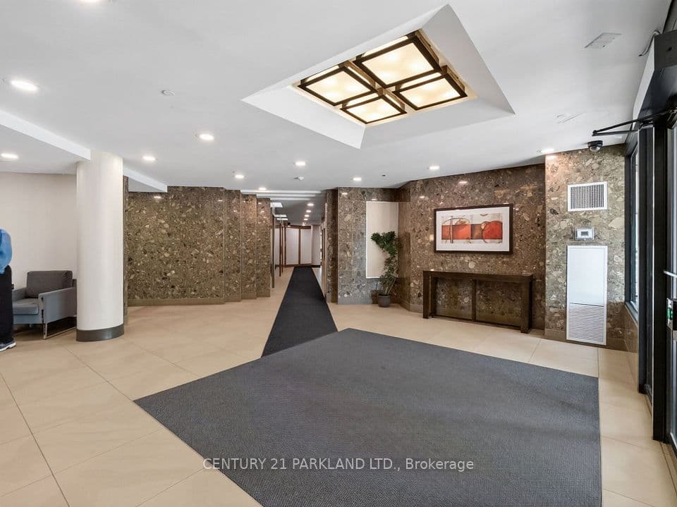 330 ALTON TOWERS Circle 206, Toronto, ON M1V 5H3 – photo 2