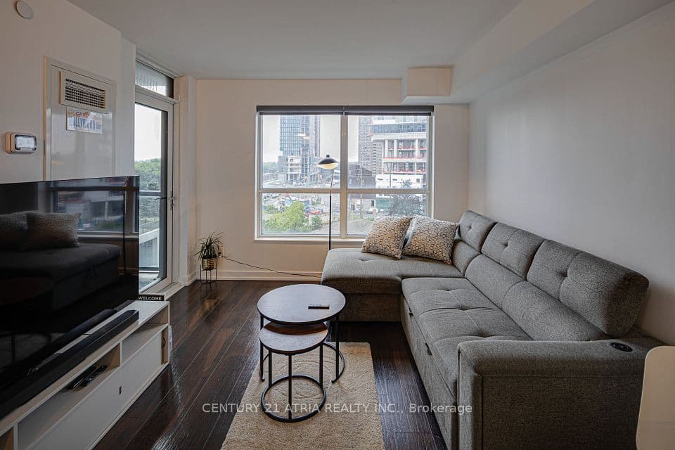 8 Trent Avenue 503, Toronto, ON M4C 0A6 – photo 3