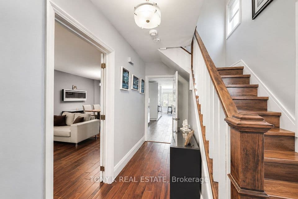 111 Eastwood Avenue, Toronto, ON M1N 3H4 – photo 3
