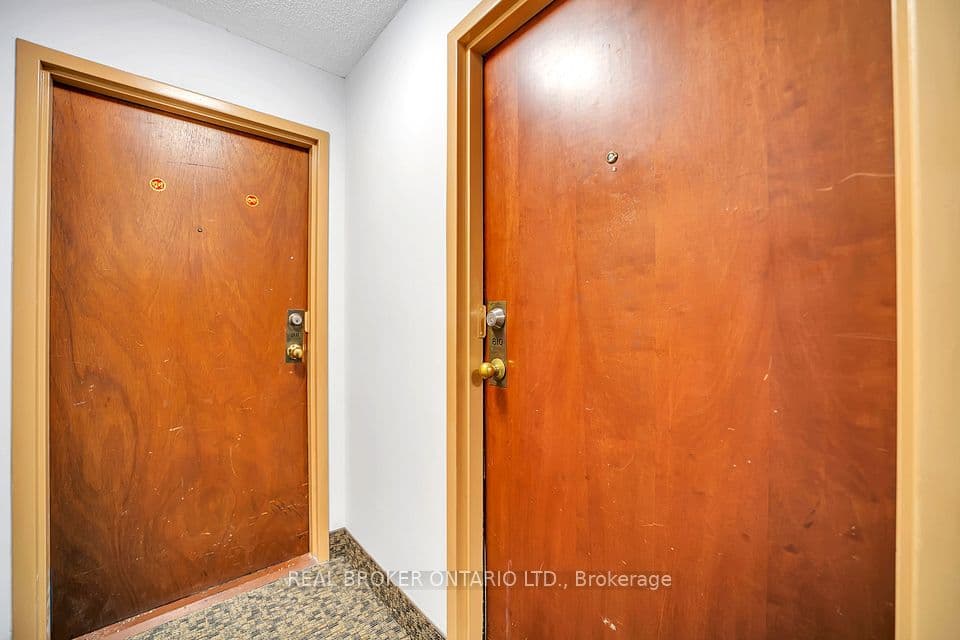 10 Tapscott Road 810, Toronto, ON M1B 3L9 – photo 3