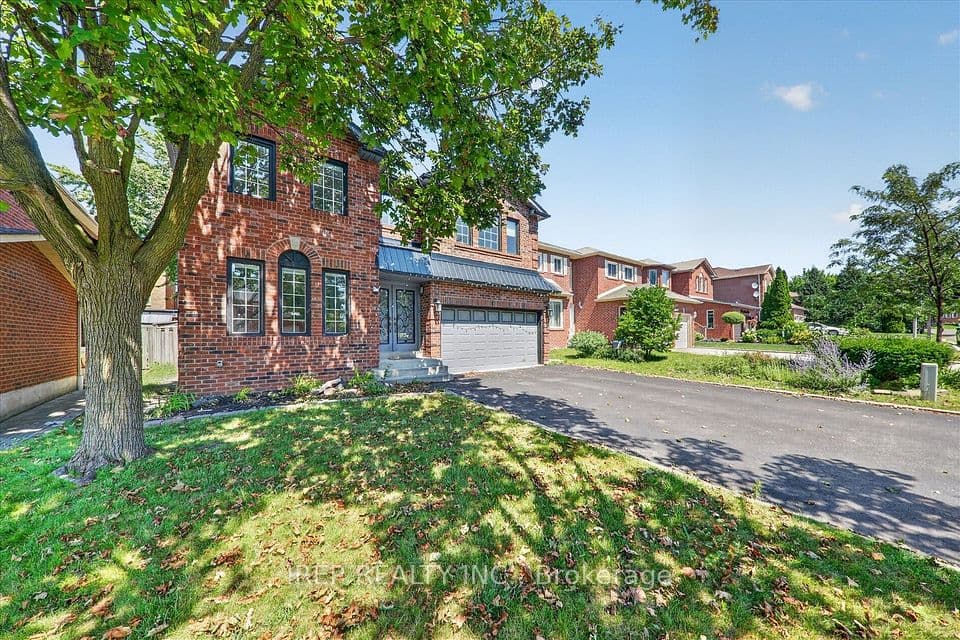 6 Carmichael Drive, Whitby, ON L1N 9A4 – photo 2
